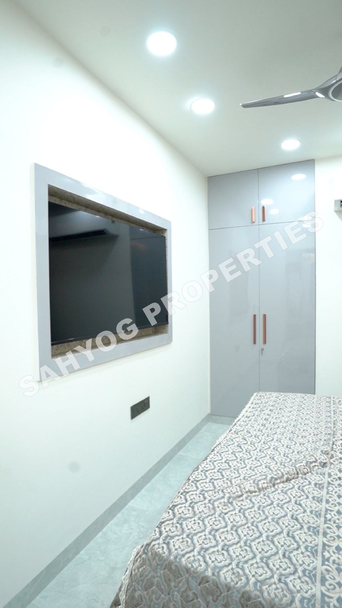 KD 310 Pitampura thumbnail